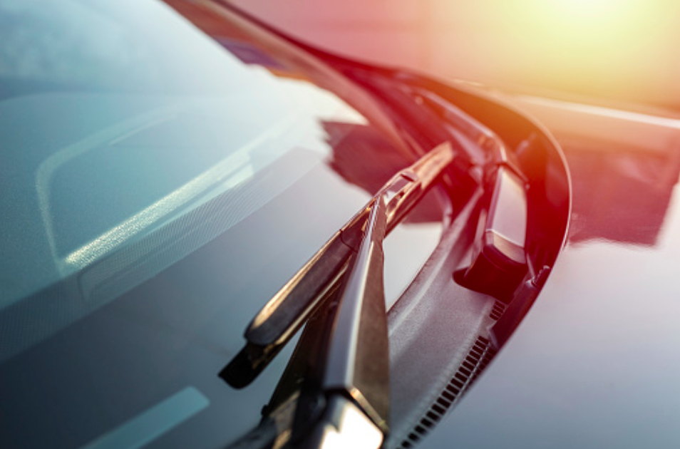 this image shows auto glass repair services in Garland, TX